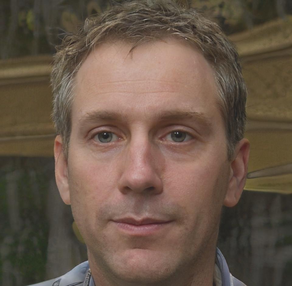 Portraitfoto von Thorsten Neufeld